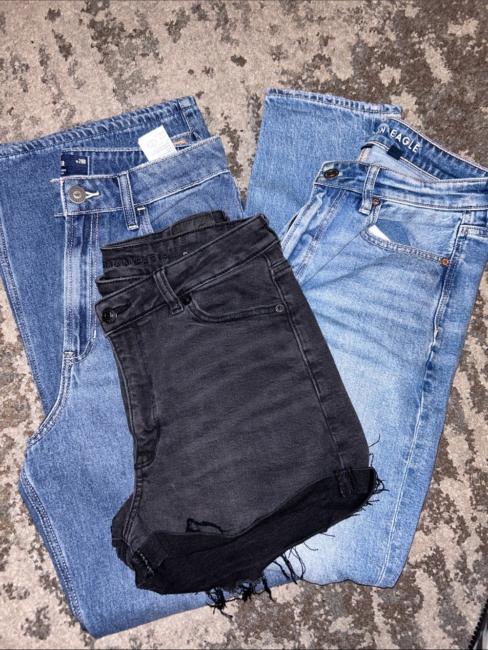 American Eagle & Hollister (size 6) bundle Shorts with 2 jeans